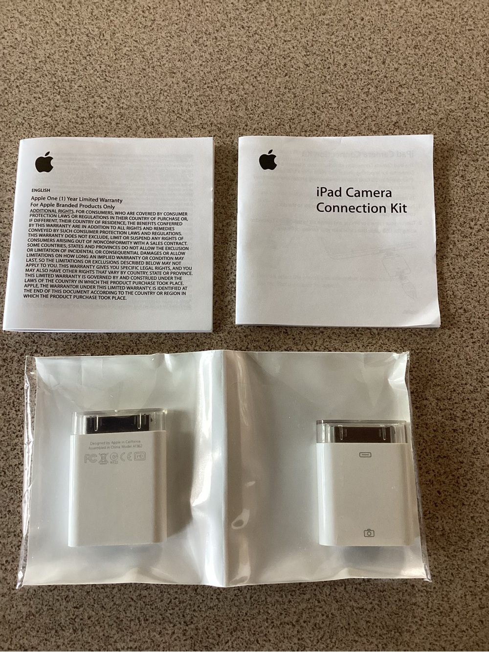 Apple iPad Camera Connection Kit - Picture 4 of 10